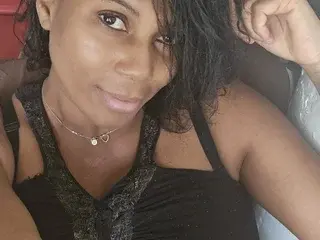 Streamate Private Sex Chat of DianneHalle19