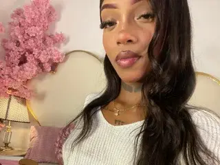 Streamate Nude Webcam of CahitlynBel
