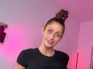 Streamate Nude Webcam of SkyeHotwife