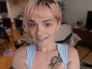 Streamate Live Porn of EmmyAngeles