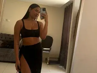 Streamate Live Porn of Aratnzacute