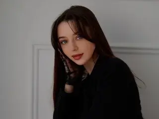 Streamate Live Sex Cam of Dinara_Betri