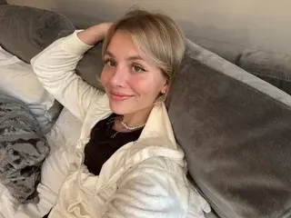 Streamate Free Live Porn of AurorraAxnies