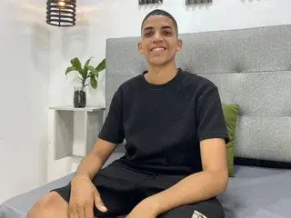 Streamate Adult Webcams of LukazCaballero