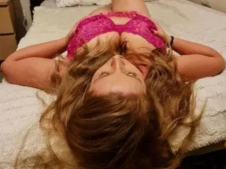 Streamate Sex Chat of 32hbusty