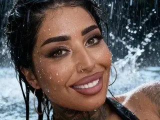 Streamate Live Porn of AARISS