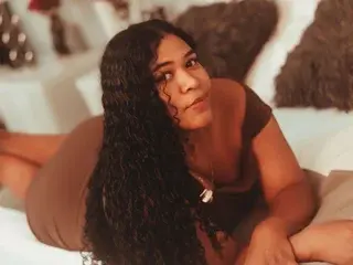 Streamate Live Porn of NiaDrake