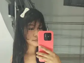Streamate Live Porn of HeidiiSexlovl