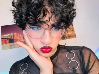 Streamate Adult Webcams of Playful_Adriana