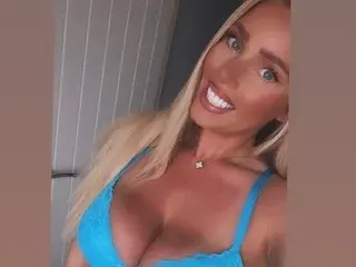 Streamate Sex Cam of CandyKay25