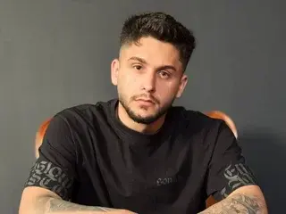 Streamate Live Sex of TroyWade
