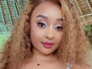 Streamate Watch Live Sex Cams of TeeBoobsie