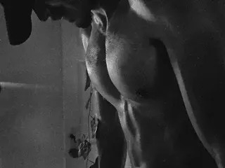 Streamate Free Live Porn of NicolaiKarav