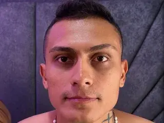 Streamate Nude Webcam of Drake_OS