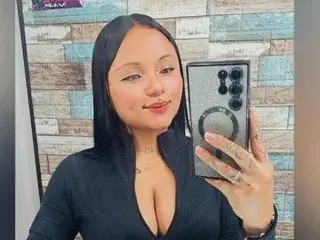 Streamate Free Live Porn of SweetLanna