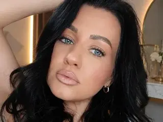 Streamate Watch Live Sex Cams of Babybelinda