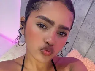 Streamate Watch Live Sex Cams of Andreinaevans
