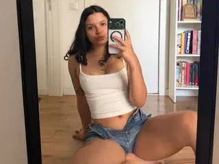 Streamate Live Porn of rossilari