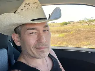 Streamate Adult Webcams of CountryJoe