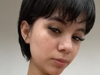 Streamate Sex Cam of Lila_Petite69