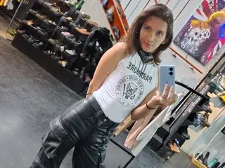 Streamate Live Porn of Feniixa