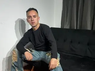 Streamate Sex Cam of big_dicktop23