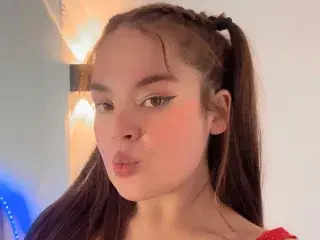 Streamate Free Porn Cam of Nikkinovacs