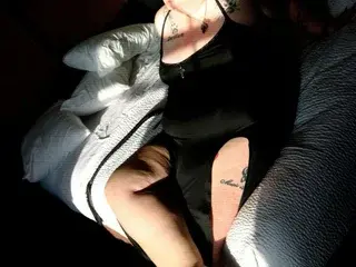 Streamate Sex Cam of LilGingerSnaps