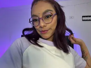 Streamate Nude Webcam of vale_alvarez