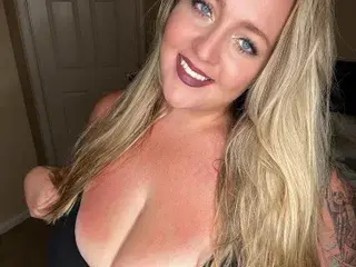 Streamate Live Sex Cam of Queenbbw100