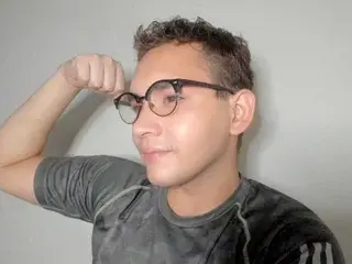 Streamate Nude Webcam of zackchandler
