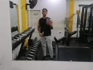 Streamate Live Sex of AlejandroHoot