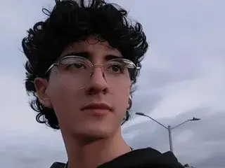 Streamate Sex Chat of ElliotNoir