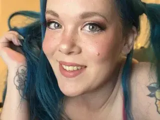 Streamate Adult Video Chat of TemptingTiny