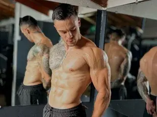 Streamate Free Live Porn of AlexanderCollim