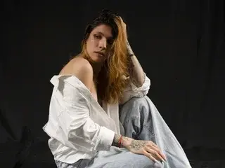 Streamate Live Porn of JessieGarvet19
