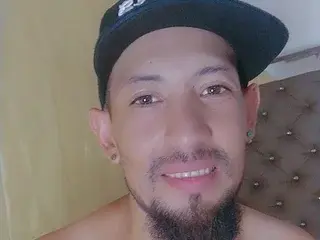 Streamate Adult Webcam of Man_Latin_Big
