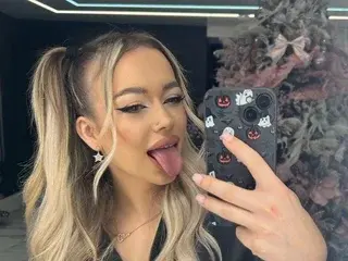 Streamate Free Live Porn of KylieJoyce