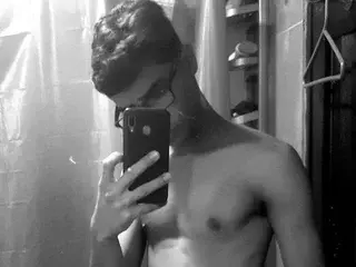 Streamate Live Sex of JhonnyLewis