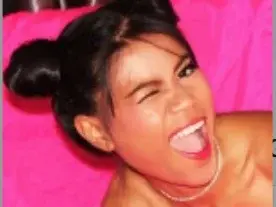 Streamate Free Live Porn of NizaThainy