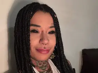 Streamate Free Live Porn of FreakHoney