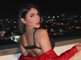 Streamate Sex Cam of AriaMatheuss