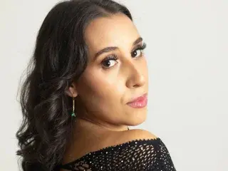 Streamate Live Porn of Bella_Brownn