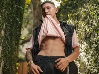 Streamate Live Sex Cam of Scook_Gray