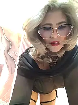 Stripchat Best live sex cam show of Sharlott_3