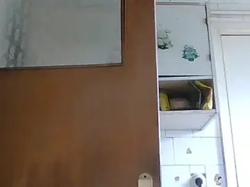 Stripchat Free Porn Cam of mariusica1@xh