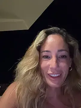 Stripchat Live Sex of SweetAlegra_