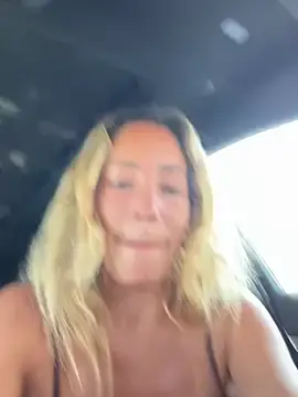 Stripchat Free Live Porn of SweetAlegra_