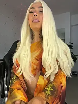 Stripchat Free Porn Cam of miss_tatiana_