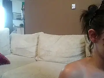 Stripchat Sex Cam of PetiteJess